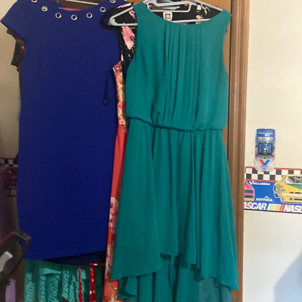 Women’s dress size 8